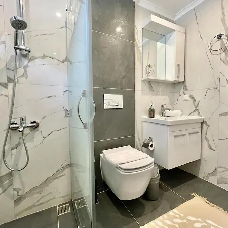 Odin 8 Kisilik Doga Manzarali Villa *